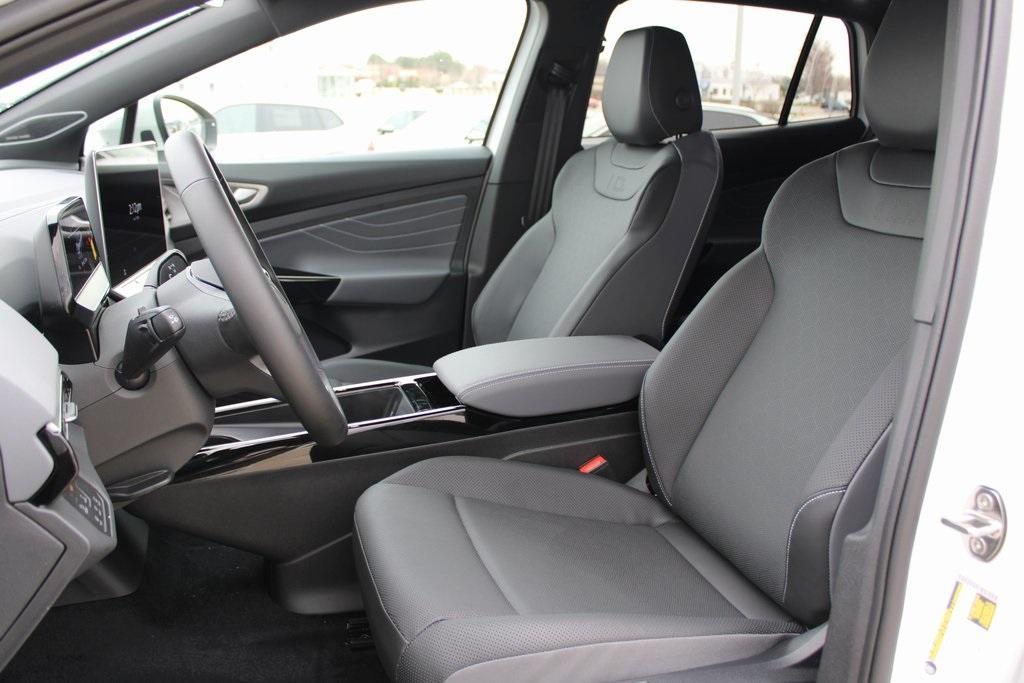 new 2025 Volkswagen ID.4 car, priced at $53,379
