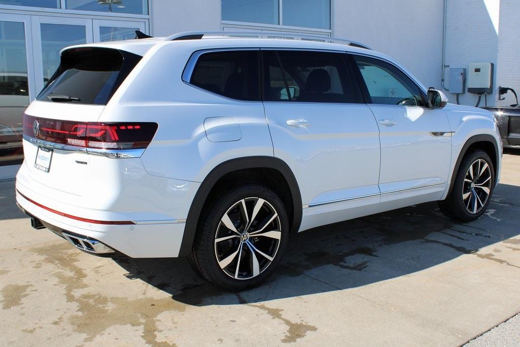 new 2025 Volkswagen Atlas car, priced at $51,553
