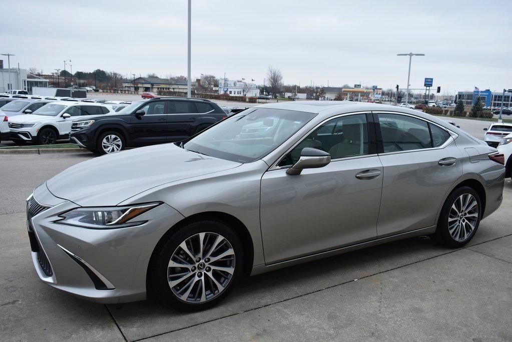 used 2021 Lexus ES 250 car, priced at $30,750