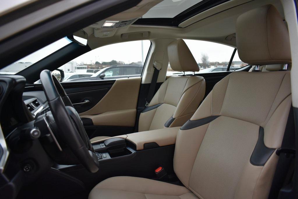 used 2021 Lexus ES 250 car, priced at $30,750