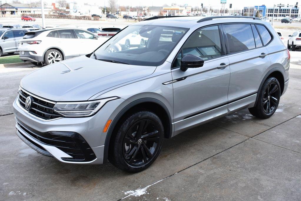 new 2024 Volkswagen Tiguan car, priced at $33,116