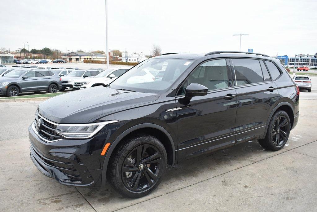 new 2024 Volkswagen Tiguan car, priced at $32,979