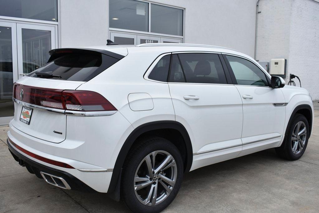 new 2024 Volkswagen Atlas Cross Sport car, priced at $45,574