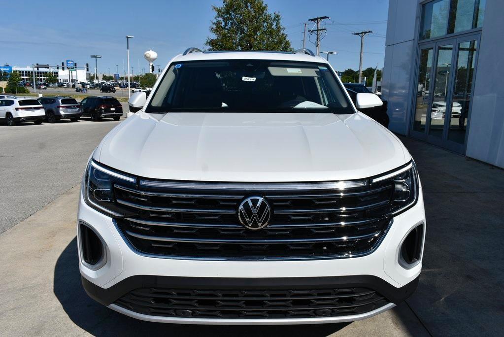 new 2024 Volkswagen Atlas car, priced at $44,213