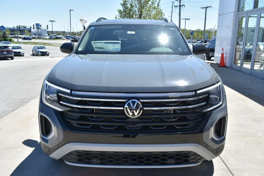 new 2024 Volkswagen Atlas car, priced at $45,227