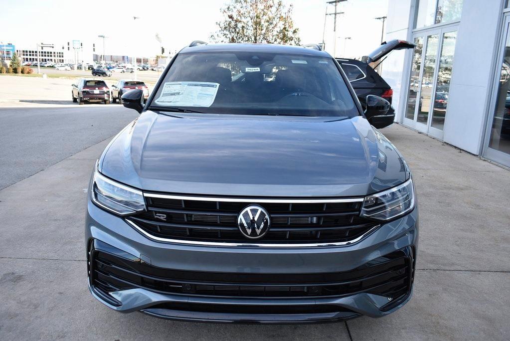 new 2024 Volkswagen Tiguan car, priced at $32,979