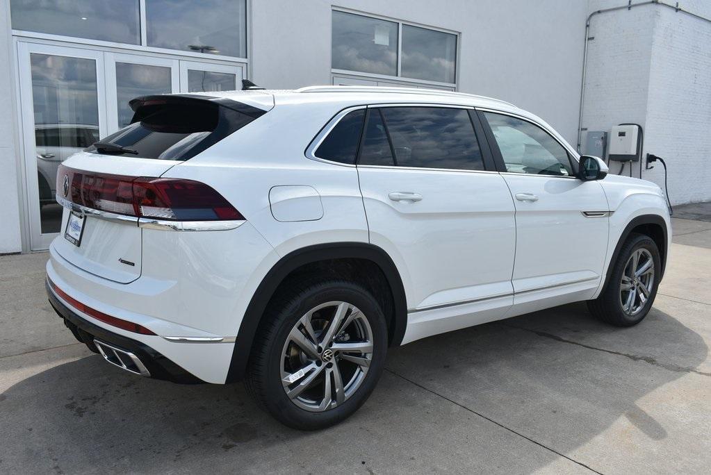 new 2024 Volkswagen Atlas Cross Sport car, priced at $47,421