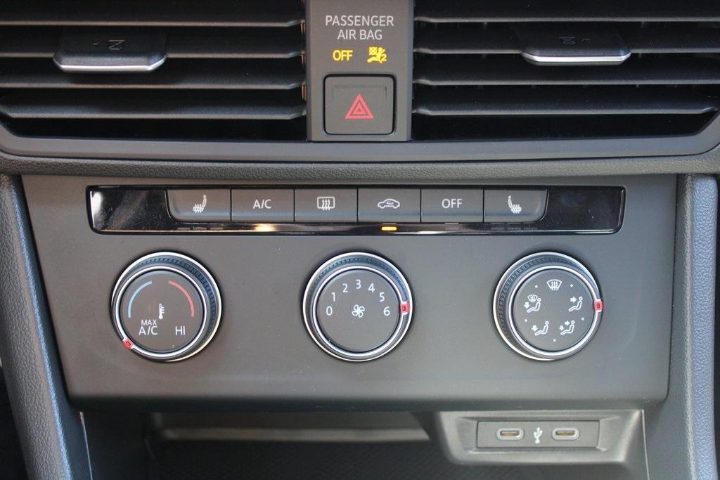 used 2024 Volkswagen Jetta car, priced at $24,072