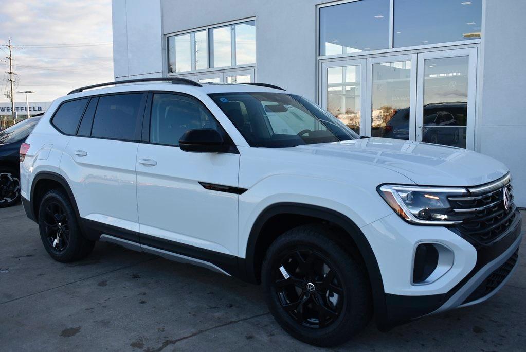 new 2025 Volkswagen Atlas car, priced at $45,109