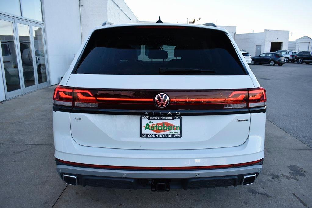 new 2025 Volkswagen Atlas car, priced at $45,109