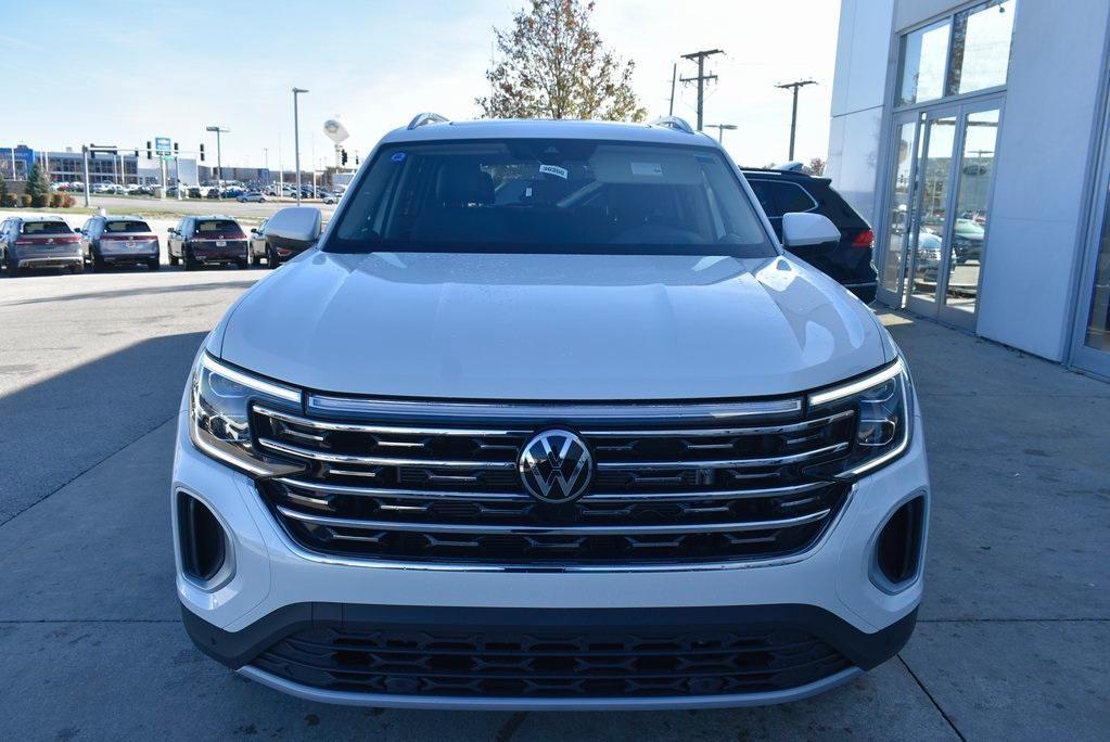 new 2025 Volkswagen Atlas car, priced at $47,639