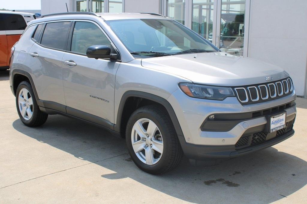 used 2022 Jeep Compass car, priced at $21,000