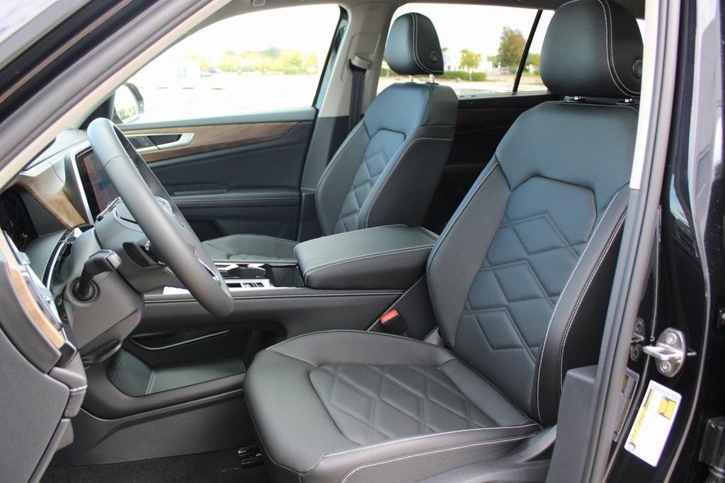 new 2026 Volkswagen Atlas car, priced at $46,717