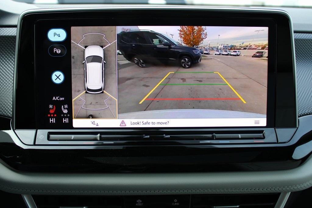 new 2026 Volkswagen Atlas Cross Sport car, priced at $53,601