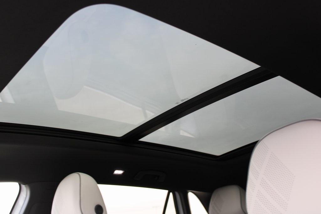 new 2026 Volkswagen Atlas Cross Sport car, priced at $53,601