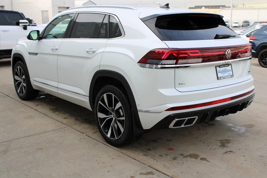 new 2026 Volkswagen Atlas Cross Sport car, priced at $53,601