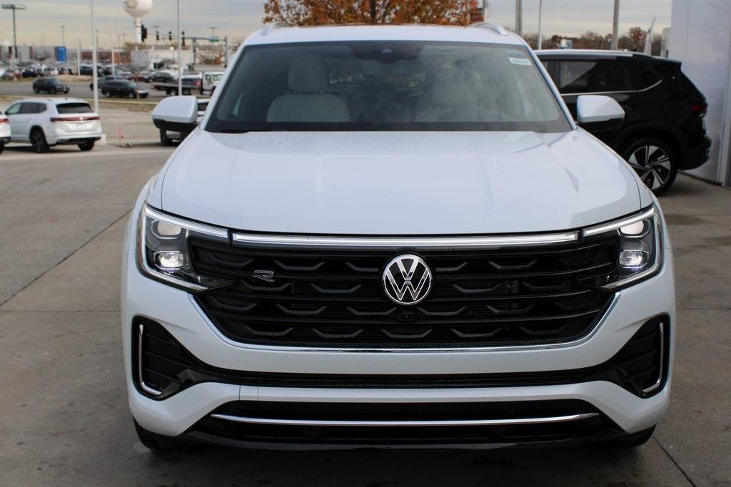 new 2026 Volkswagen Atlas Cross Sport car, priced at $53,601