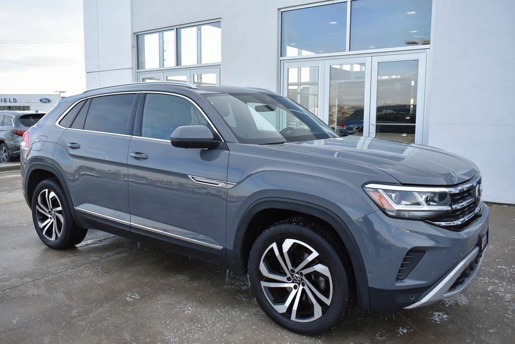 used 2020 Volkswagen Atlas Cross Sport car, priced at $24,235