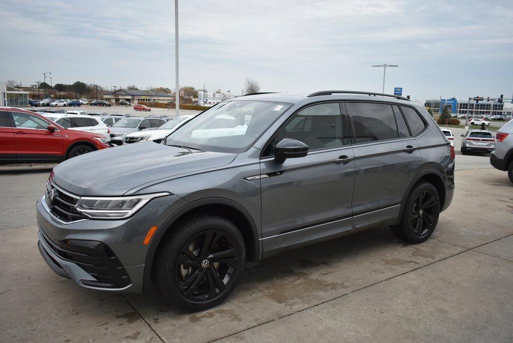 new 2024 Volkswagen Tiguan car, priced at $32,979