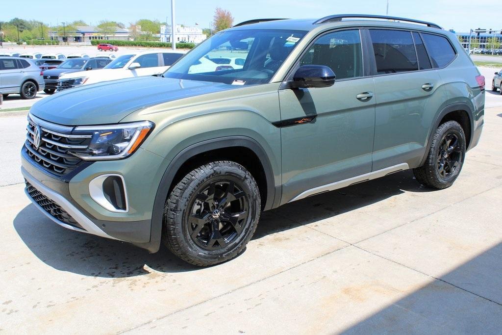 new 2025 Volkswagen Atlas car, priced at $45,577