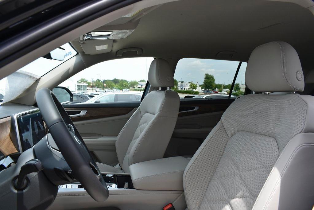 new 2024 Volkswagen Atlas car, priced at $39,490