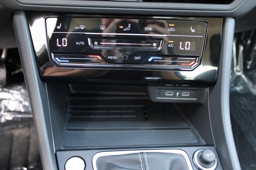 new 2025 Volkswagen Jetta car, priced at $27,326