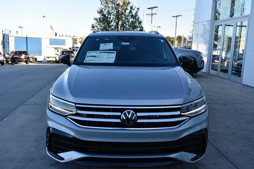 new 2024 Volkswagen Tiguan car, priced at $32,979