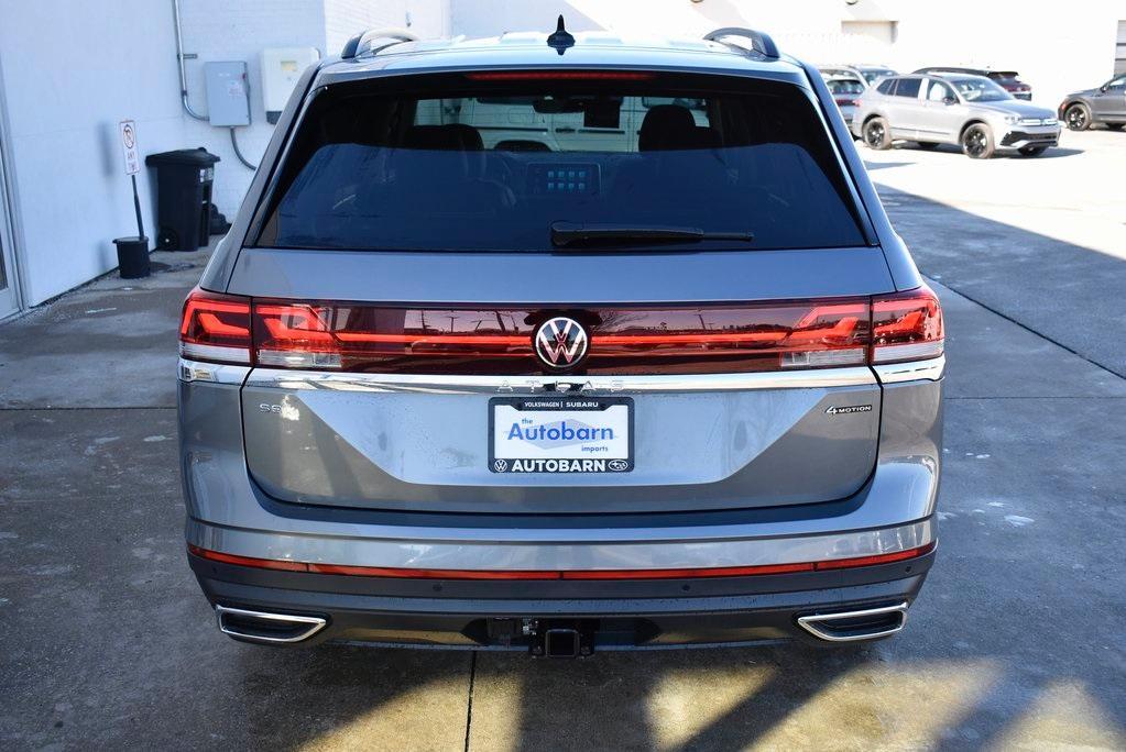 new 2025 Volkswagen Atlas car, priced at $44,266