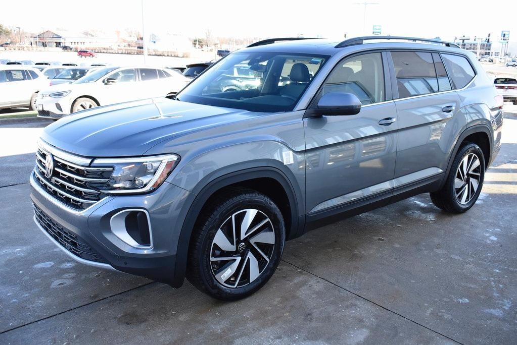 new 2025 Volkswagen Atlas car, priced at $44,266