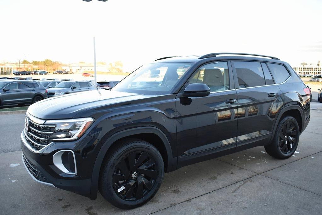 new 2024 Volkswagen Atlas car, priced at $39,447