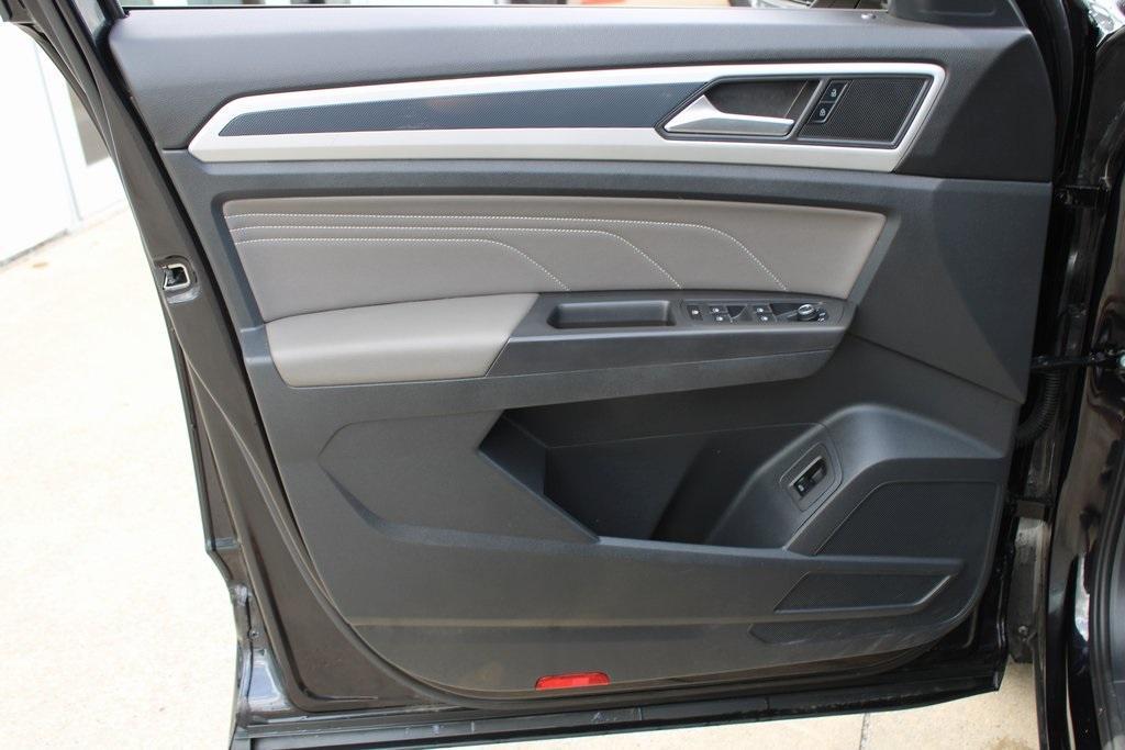 used 2023 Volkswagen Atlas Cross Sport car, priced at $32,400
