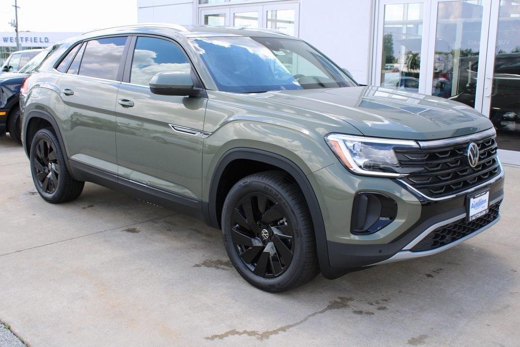 new 2025 Volkswagen Atlas Cross Sport car