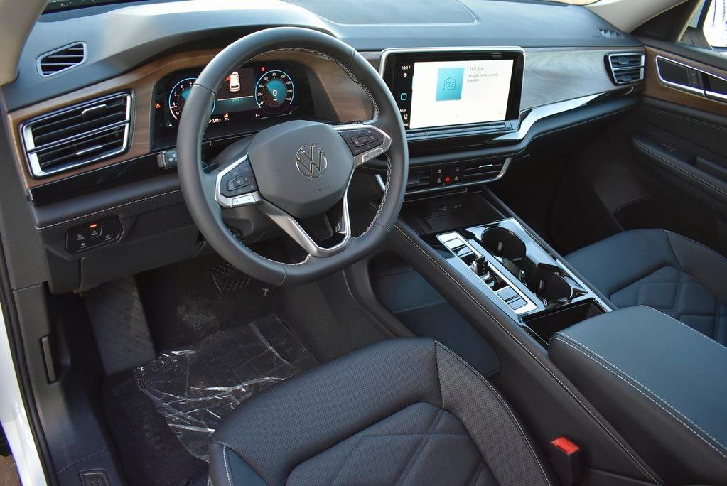 new 2025 Volkswagen Atlas car, priced at $45,015