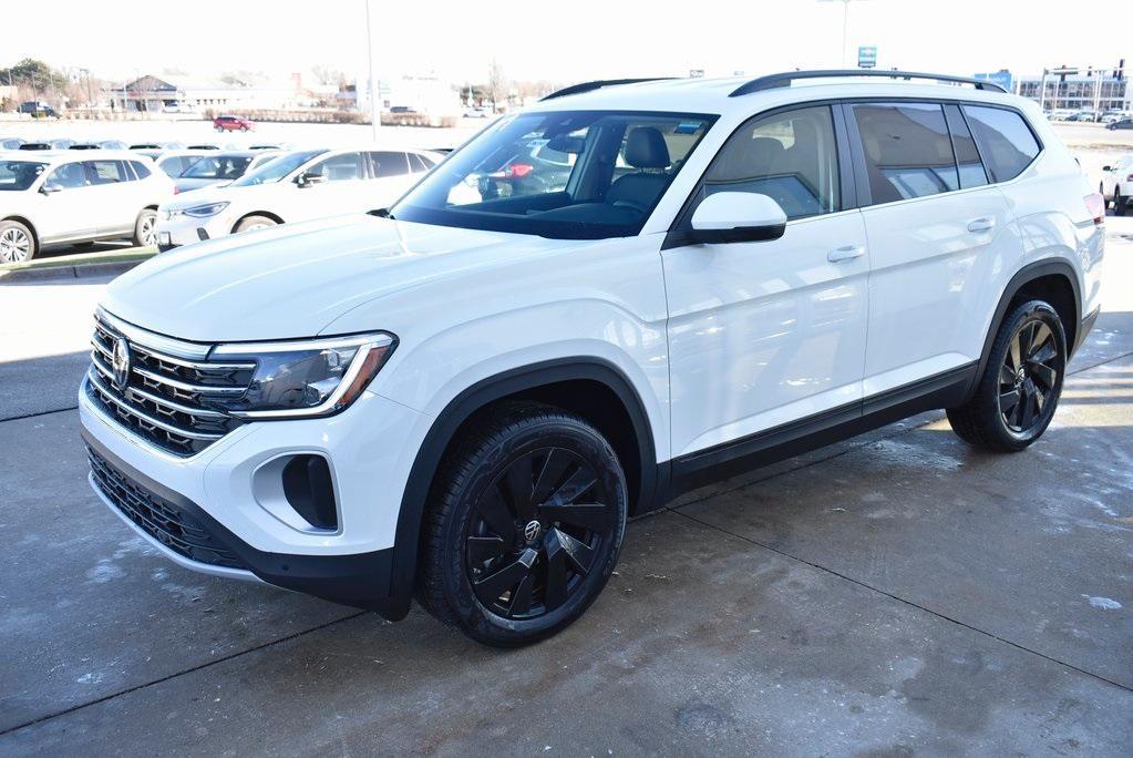 new 2025 Volkswagen Atlas car, priced at $45,015
