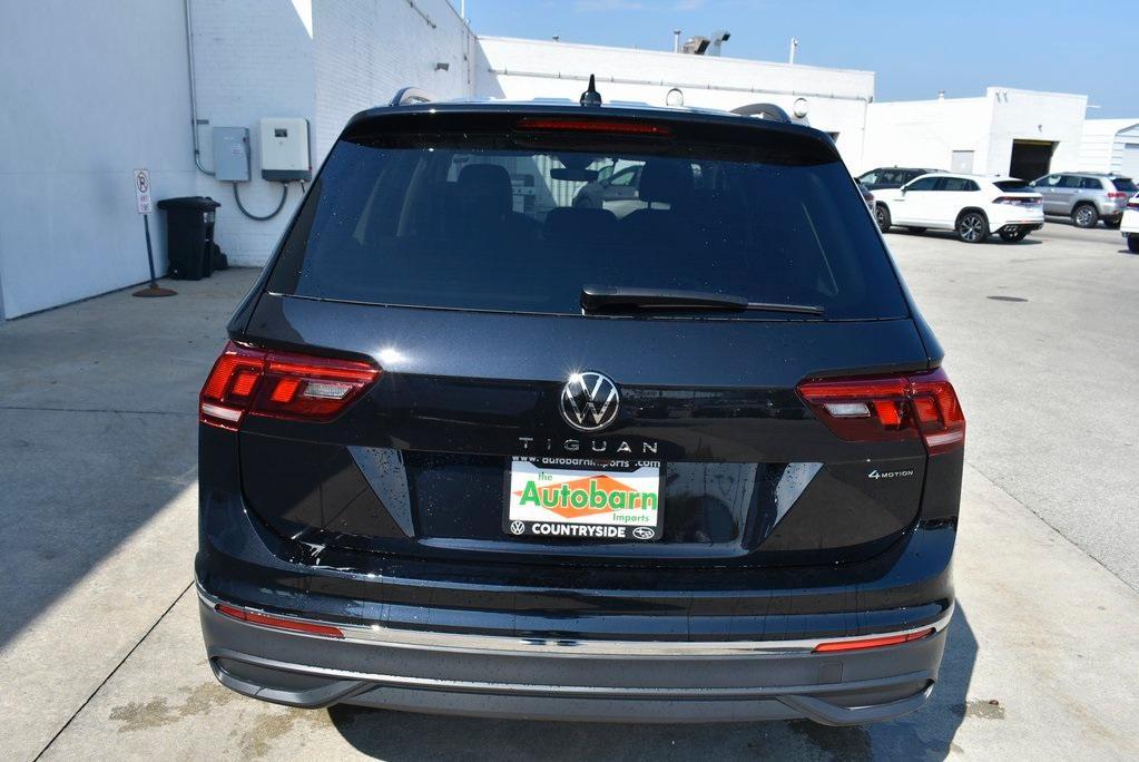 new 2024 Volkswagen Tiguan car, priced at $27,451