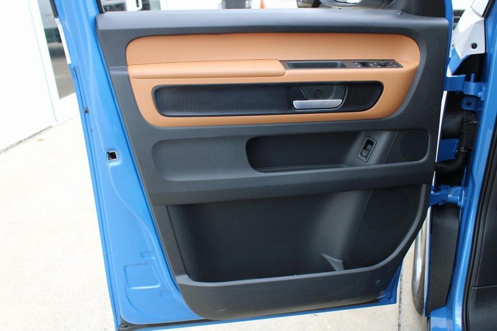 new 2025 Volkswagen ID. Buzz car, priced at $61,114