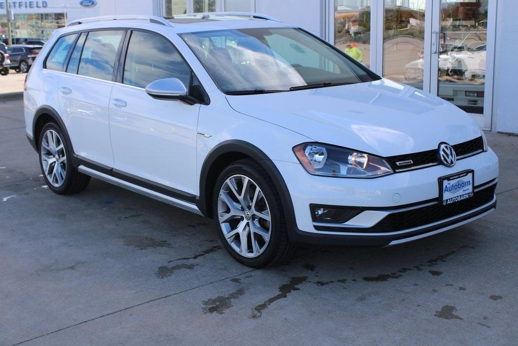 used 2017 Volkswagen Golf Alltrack car, priced at $17,470