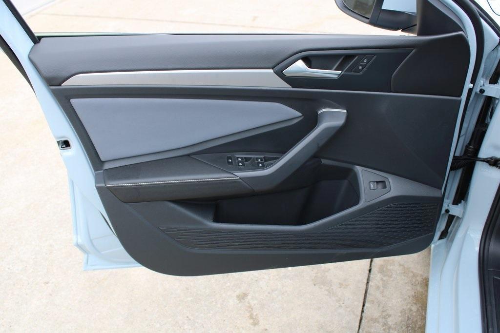 new 2025 Volkswagen Jetta car, priced at $26,768