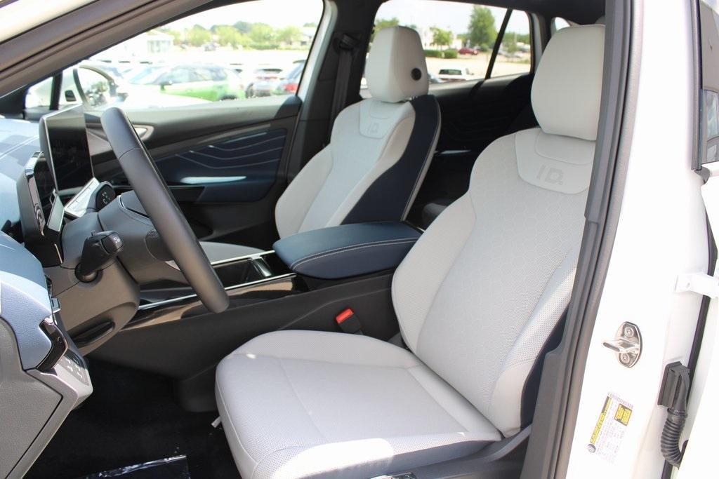 new 2025 Volkswagen ID.4 car, priced at $53,379