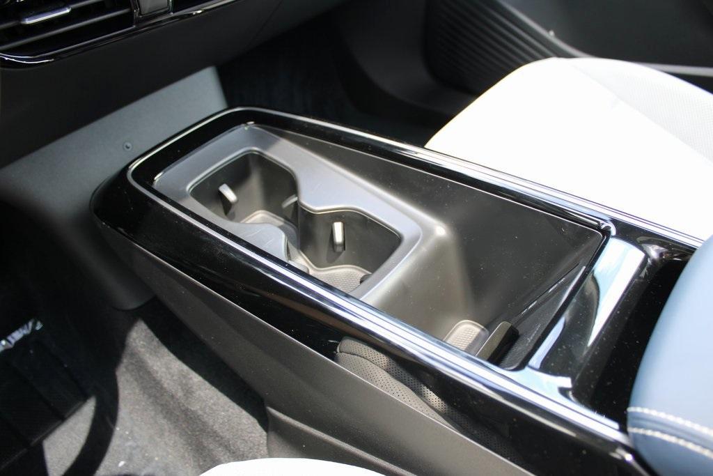 new 2025 Volkswagen ID.4 car, priced at $53,379