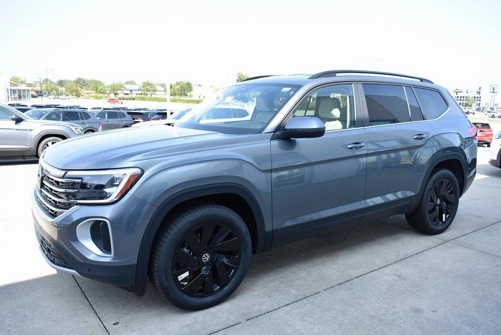 new 2024 Volkswagen Atlas car, priced at $39,310