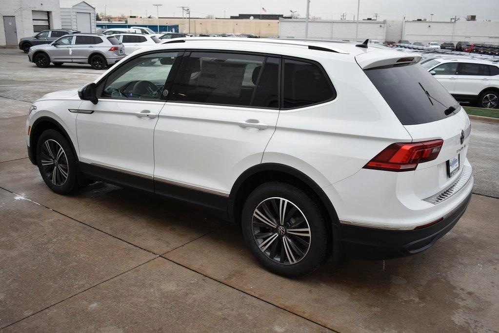 new 2024 Volkswagen Tiguan car, priced at $30,673