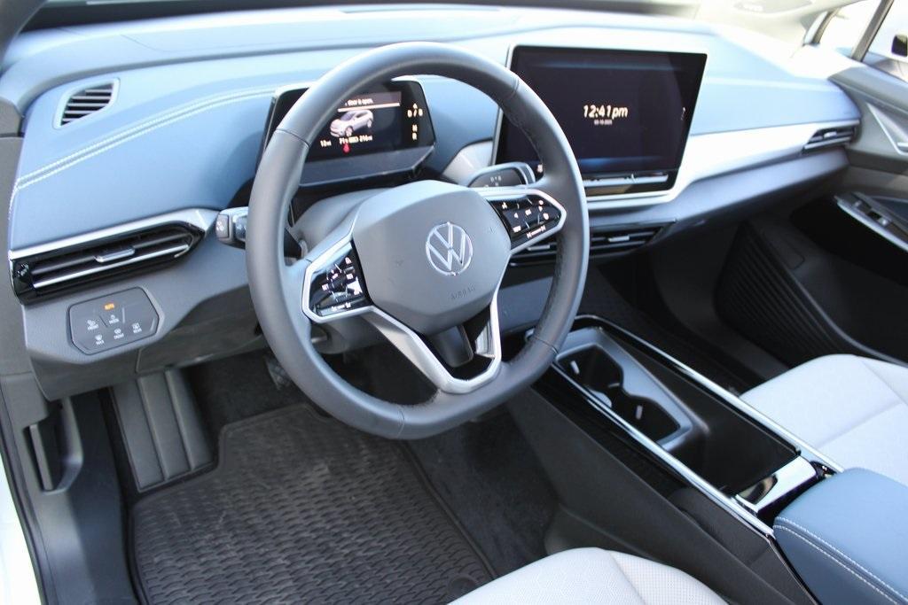 new 2025 Volkswagen ID.4 car, priced at $54,831