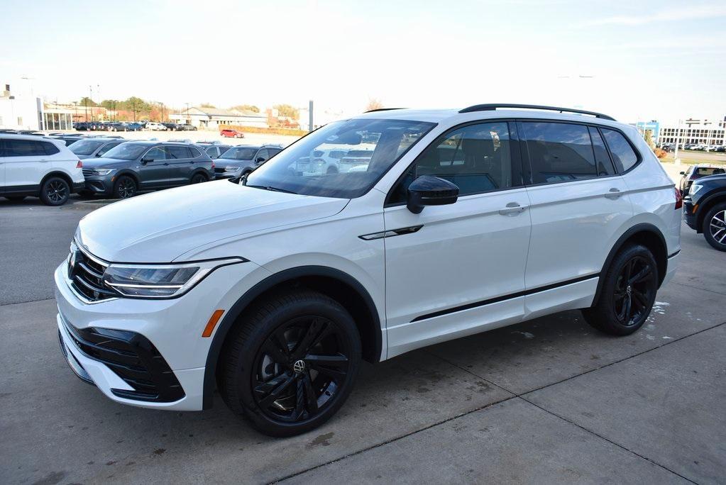 new 2024 Volkswagen Tiguan car, priced at $33,358