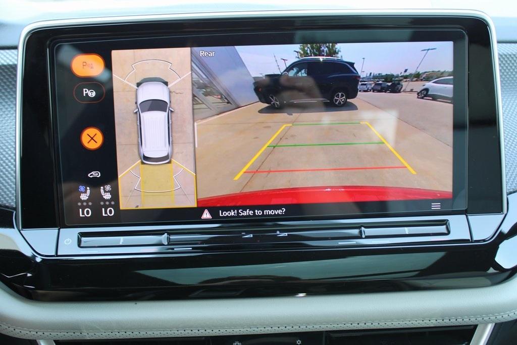 new 2025 Volkswagen Atlas Cross Sport car