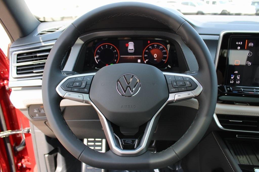 new 2025 Volkswagen Atlas Cross Sport car