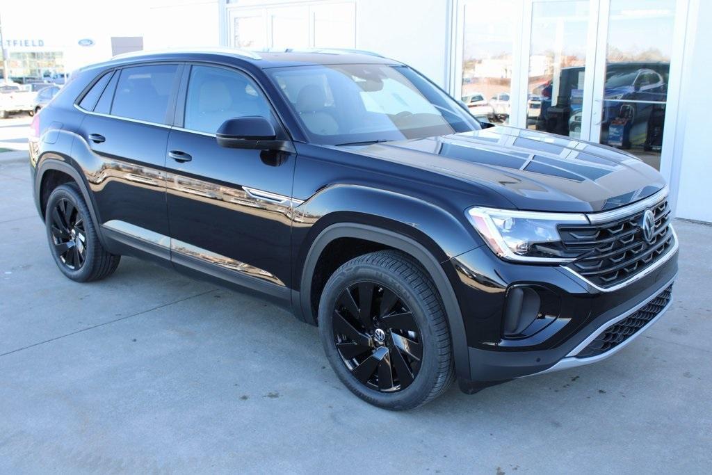 new 2025 Volkswagen Atlas Cross Sport car, priced at $43,308