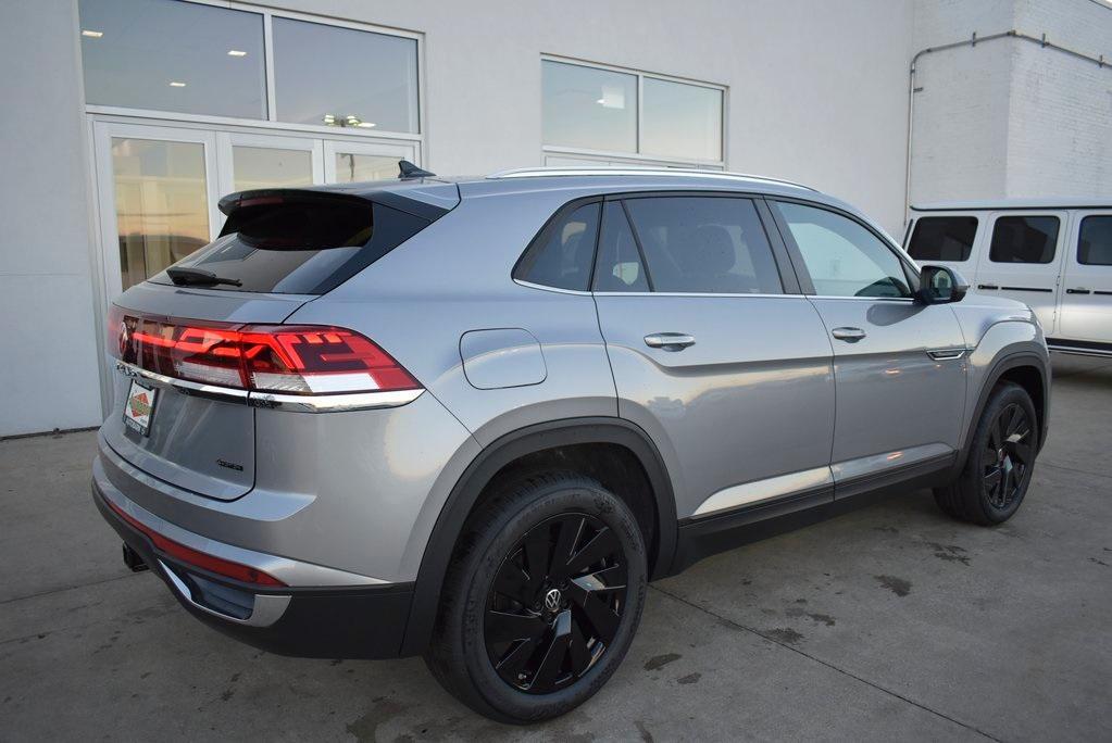 new 2025 Volkswagen Atlas Cross Sport car, priced at $45,308