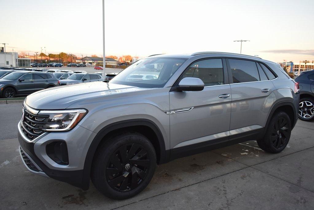 new 2025 Volkswagen Atlas Cross Sport car, priced at $45,308