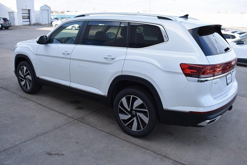 used 2024 Volkswagen Atlas car, priced at $40,609